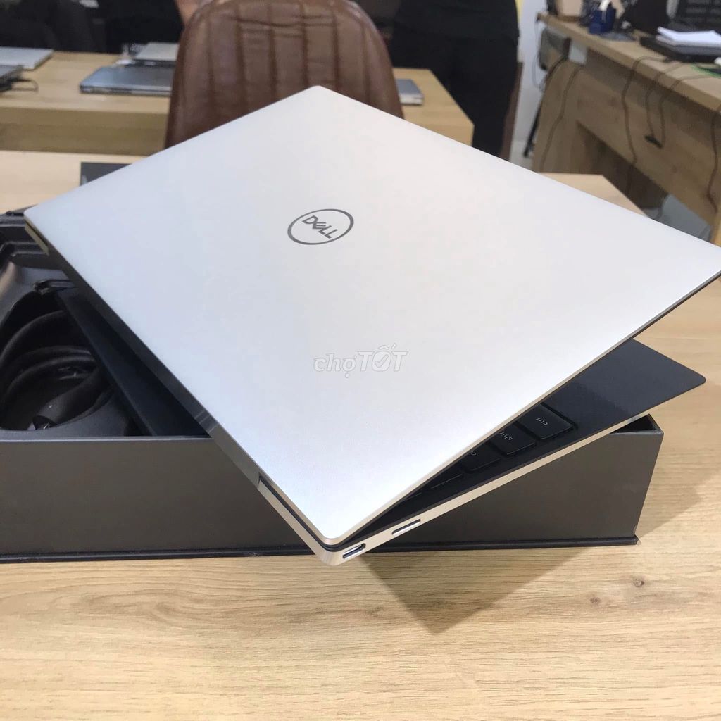 siêu phẩm đẹp Dell XPS 9310-mỏng dính-đẹp keng. Mua bán Laptop tại Quận Thanh Khê Đà Nẵng được đăng bởi Nguyễn Văn Chính hình 1