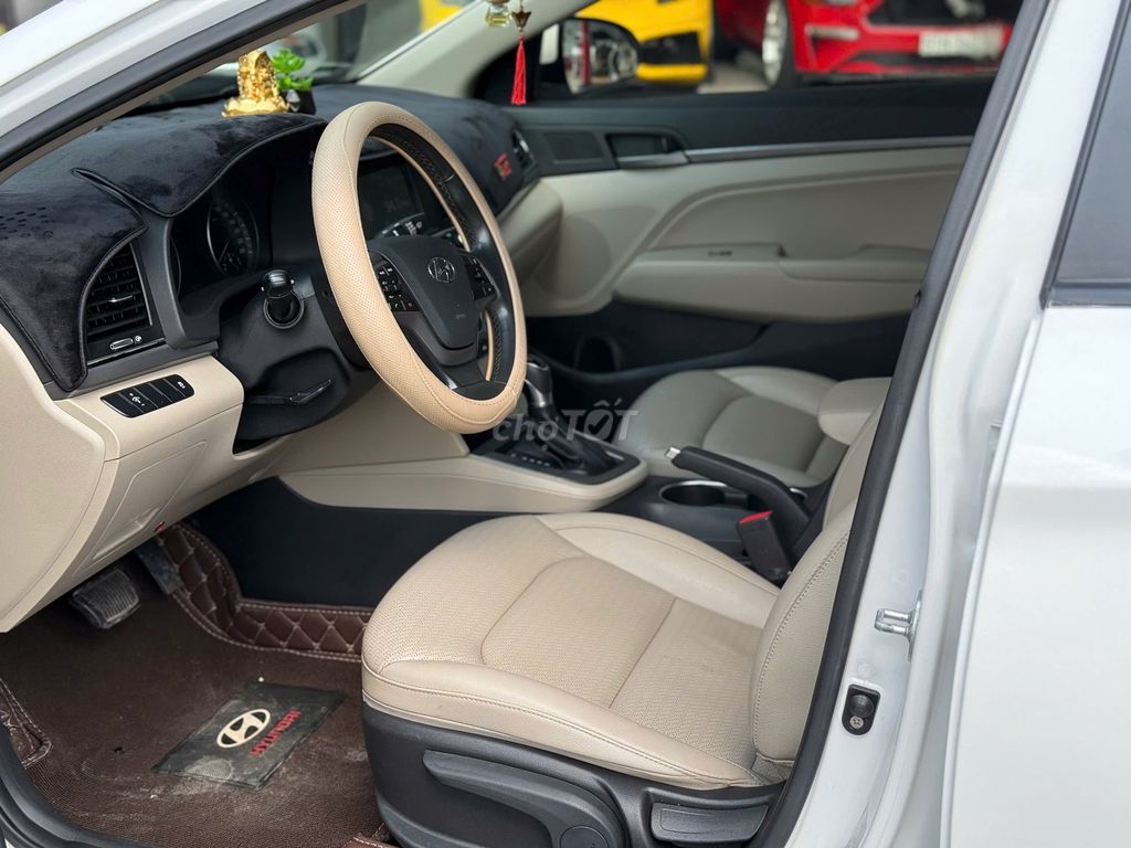 Hyundai Elantra 1.6 AT 2018 màu trắng. Mua bán Ô tô tại Thành phố Thuận An Bình Dương được đăng bởi Thắng Trần Auto hình 15