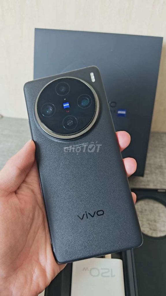 Vivo X100 Pro Đen Dimensity 9300 16/512. Mua bán Điện thoại tại Quận Hoàng Mai Hà Nội được đăng bởi Điện Thoại Xách Tay hình 1
