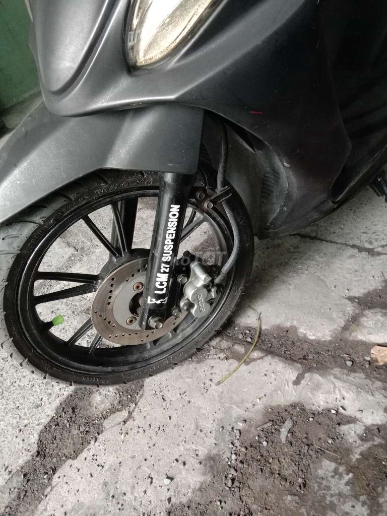 bán xe Kymco candy hi 50cc có thắng đĩa trc. Mua bán Xe máy tại Thành phố Thủ Đức Tp Hồ Chí Minh được đăng bởi Nguyễn Thông hình 3