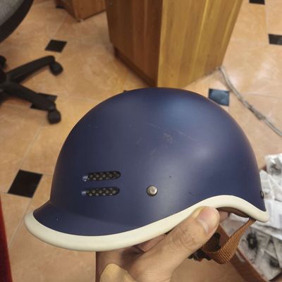 mũ bảo hiểm kiểu cá heo