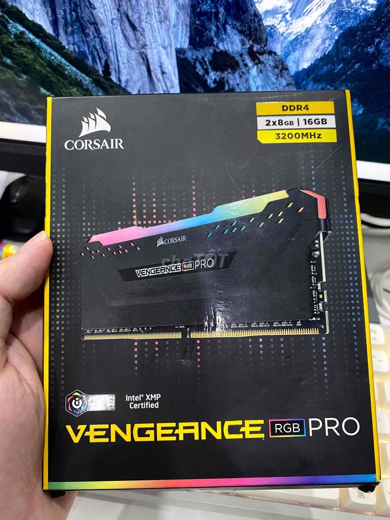 Kit ram corsair rgb 2x8gb bus 3200