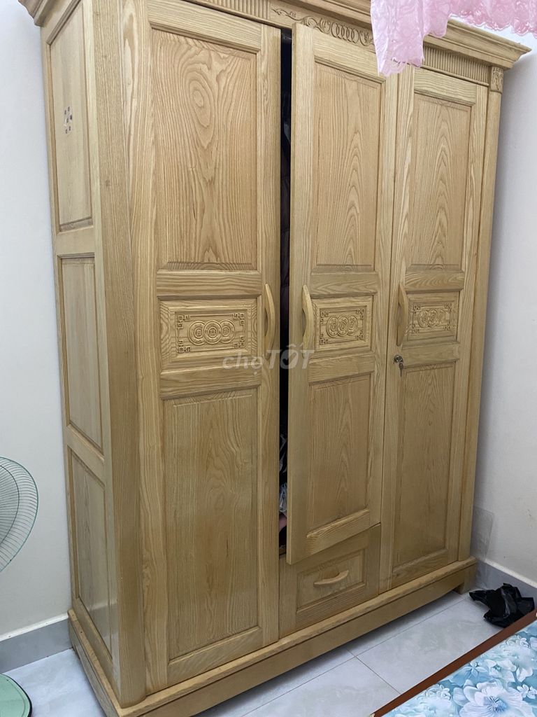 Tủ quần áo Gỗ tự nhiên Vàng gỗ 2m2 x 1m5. Mua bán Tủ, kệ gia đình tại Huyện Đức Trọng Lâm Đồng được đăng bởi mai trang hình 1
