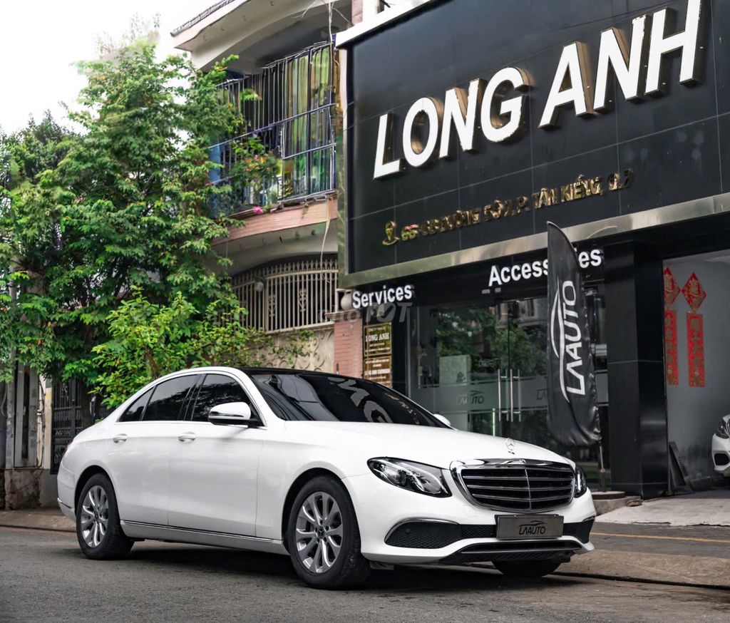 Mercedes Benz E200 2017 - 82000 km. Mua bán Ô tô tại Quận 7 Tp Hồ Chí Minh được đăng bởi Thái LA Auto hình 2