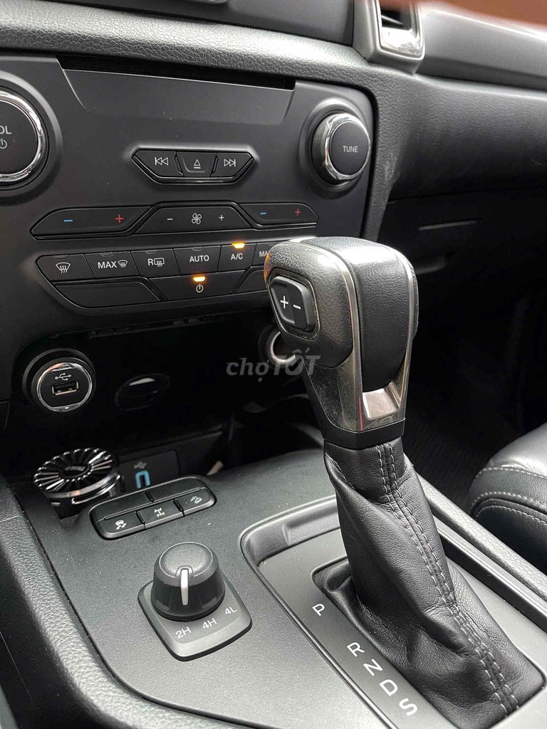 Ranger XLT Limited 2020 Xe Đẹp Nhiều Đồ Trên Xe. Mua bán Ô tô tại Quận Tân Bình Tp Hồ Chí Minh được đăng bởi FORD PHỔ QUANG XE CŨ hình 9