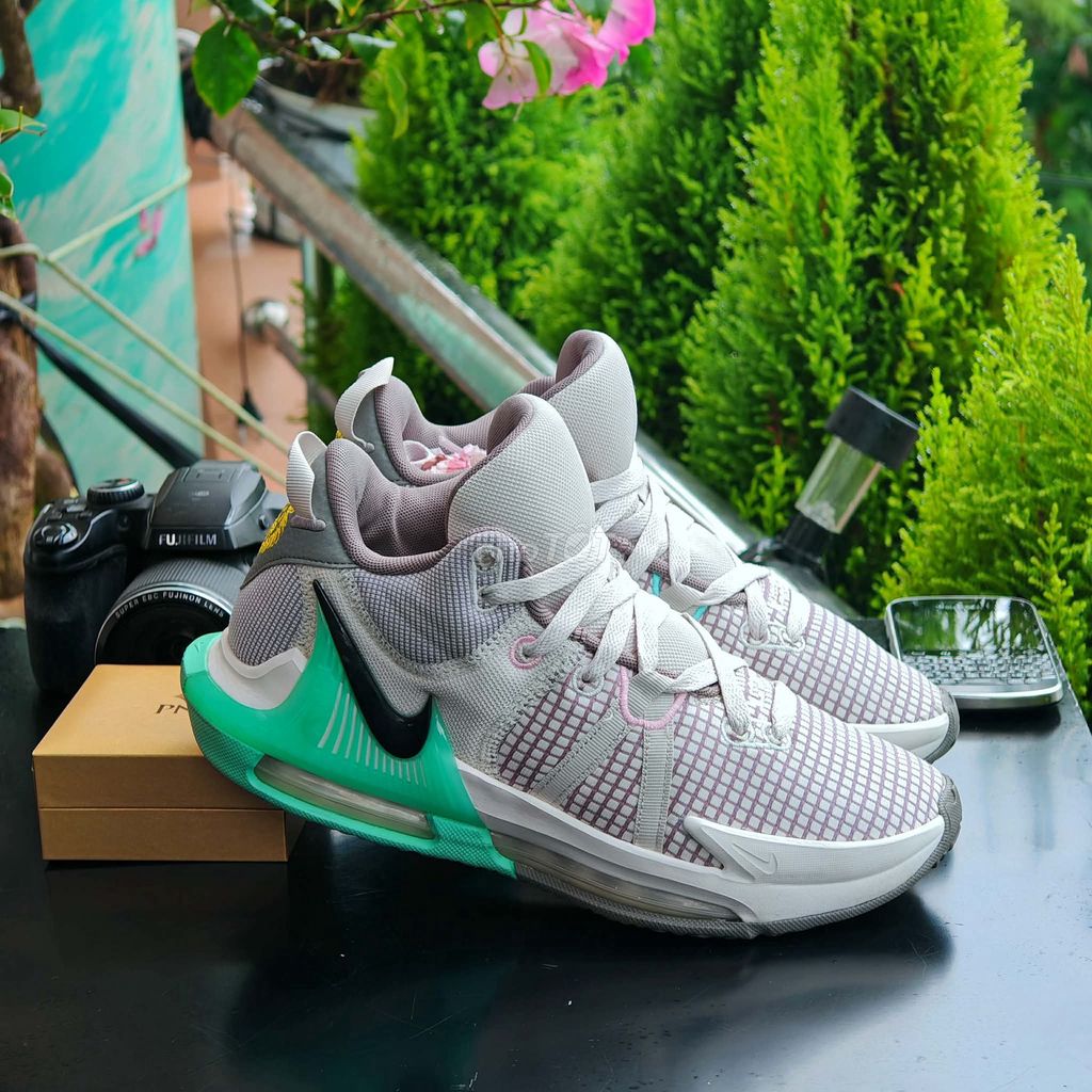 [CHÍNH HÃNG] Giày bóng rổ Nike LeBron Witness 7. Mua bán Giày dép tại Thành phố Bà Rịa Bà Rịa - Vũng Tàu được đăng bởi chú CÔNG AN bán giày CHÍNH HÃNG hình 1