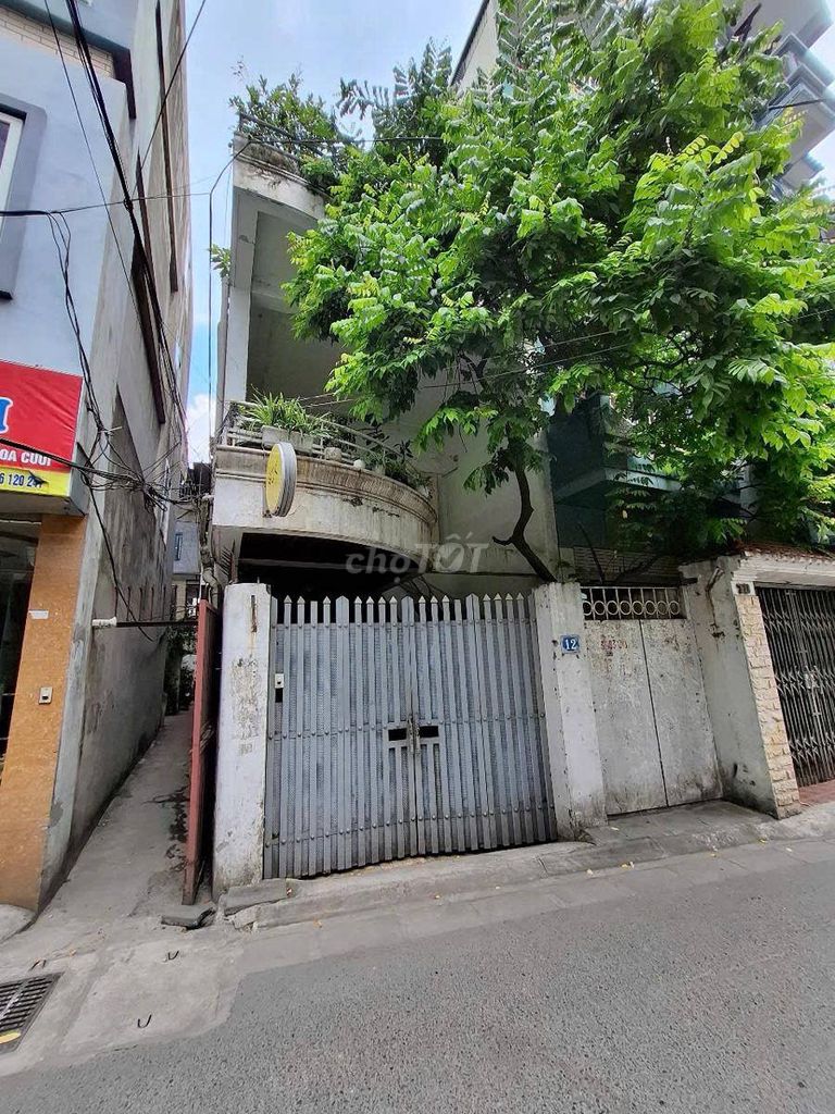 Bán nhà 3 tầng số 12 ngõ 69A phố Hoàng Văn Thái  giá 28 tỷ