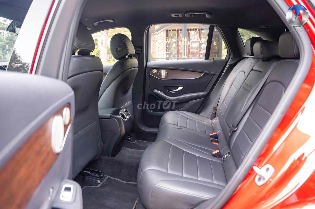 Mercedes-Benz GLC200 4Matic 2022 Đỏ. Mua bán Ô tô tại Quận Long Biên Hà Nội được đăng bởi H3T Auto Việt Nam hình 6