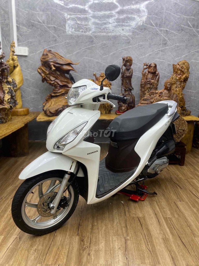 👉Vision chính chủ bstp máy zin, dàn áo đẹp keng. Mua bán Xe máy tại Quận 7 Tp Hồ Chí Minh được đăng bởi Xe Cũ Hiếu CT hình 1