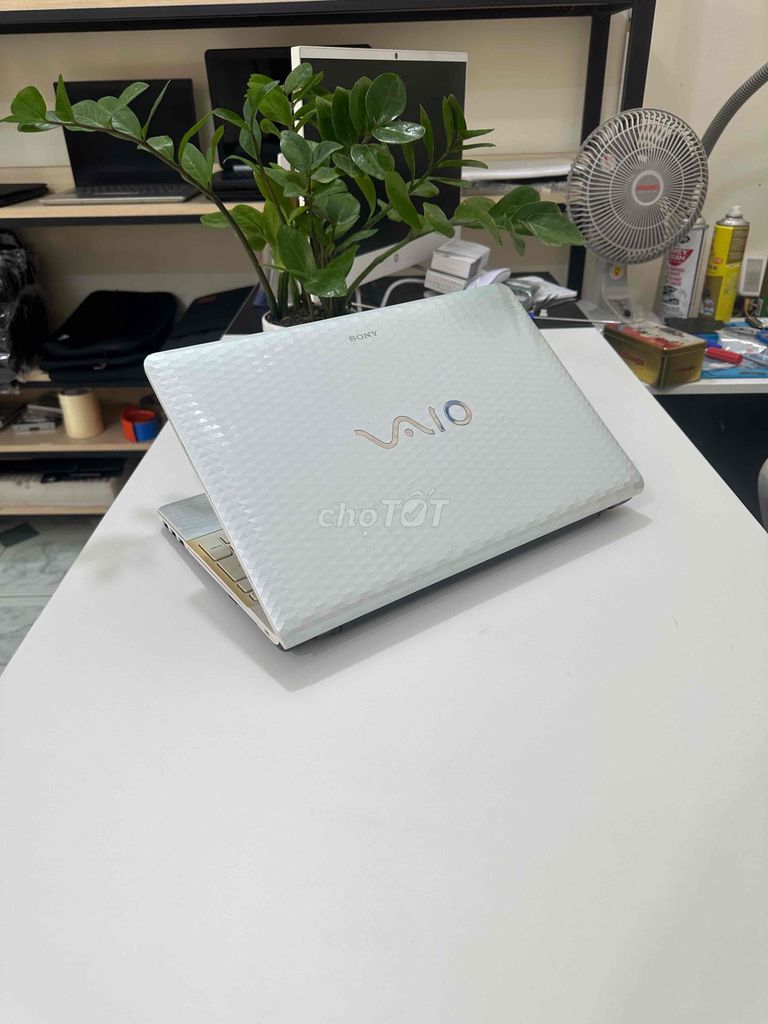 Sony VAIO Core I5 Ram 8GB SSD 128GB 15.6" Phím số. Mua bán Laptop tại Quận Phú Nhuận Tp Hồ Chí Minh được đăng bởi LAPTOP BÁCH KHOA hình 1