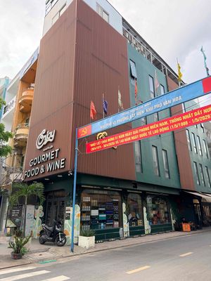 Chính chủ bán toà nhà góc 3 mặt tiền Cộng Hoà, P12, Q Tân Bình