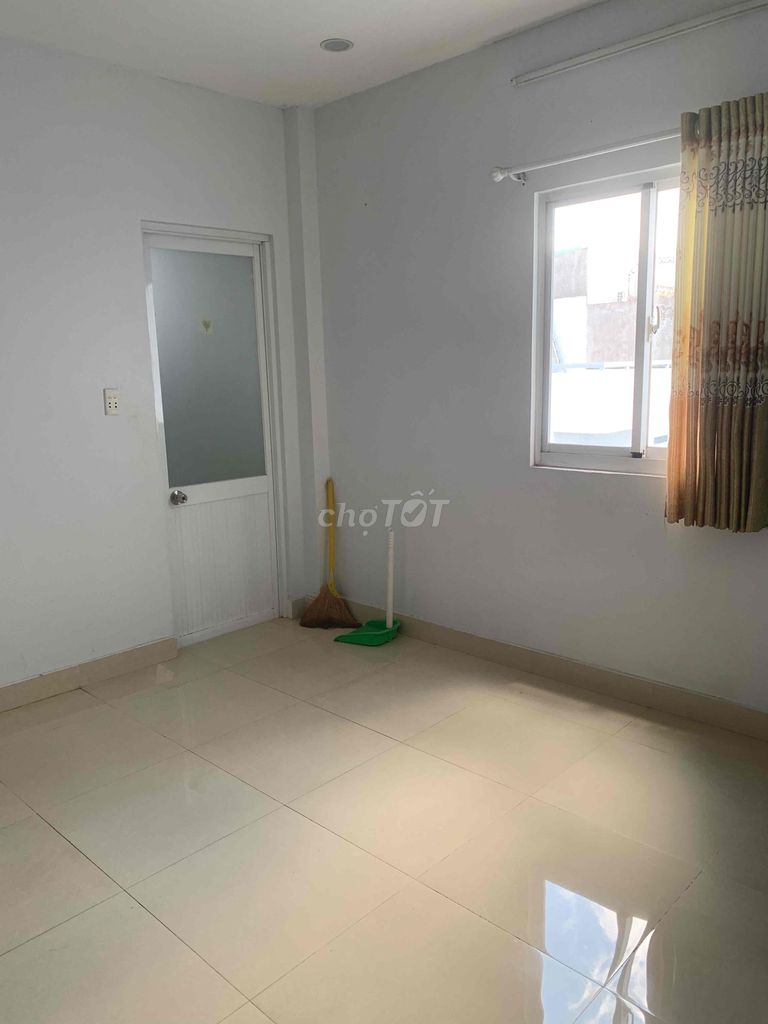 nhà ở còn dư phòng