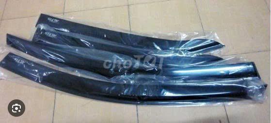 Vè che mưa Toyota Altis Đen. Mua bán Phụ tùng xe tại Thành phố Thủ Đức Tp Hồ Chí Minh được đăng bởi A Dũng hình 1