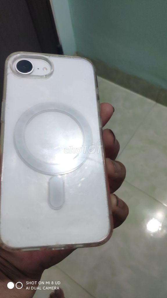 iPhone 16e Trắng Đã sử dụng. Mua bán Điện thoại tại Huyện Quỳnh Phụ Thái Bình được đăng bởi Chinh hình 1