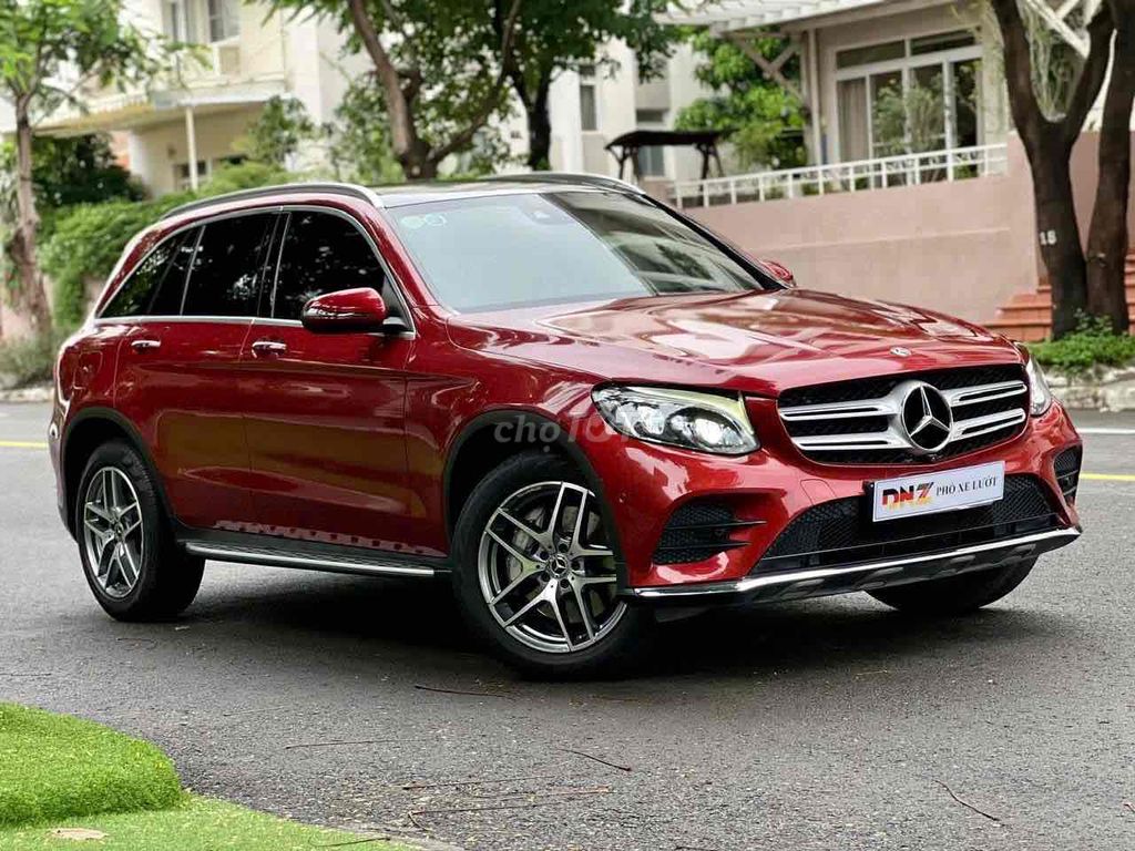 Mercedes Benz GLC C300  2019 - 33000 km