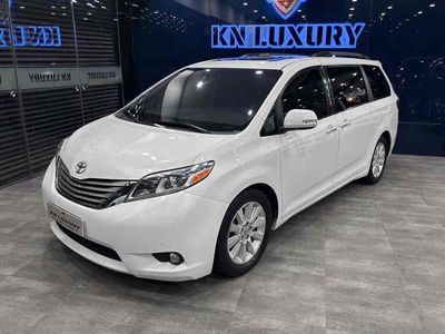 Toyota Sienna LIMITED Model 2015 - 59000 km. Mua bán Ô tô tại Quận 7 Tp Hồ Chí Minh được đăng bởi Võ Phong
