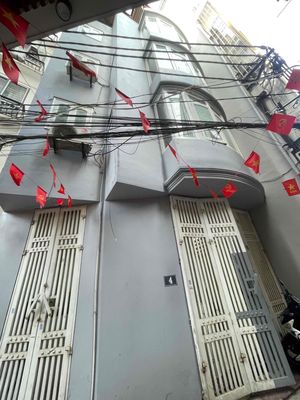 cho thuê nhà nguyên căn 35m2 x 5 tầng