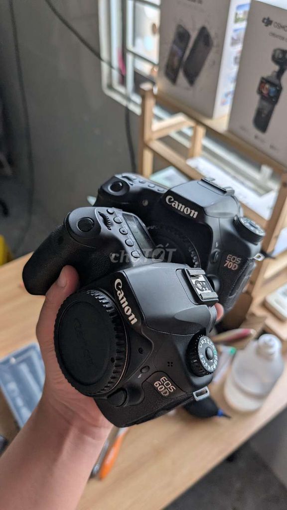Máy ảnh Canon 60D màn tối góc sọc Đen. Mua bán Máy ảnh, Máy quay tại Quận Hải Châu Đà Nẵng được đăng bởi Vinh Máy Ảnh hình 1