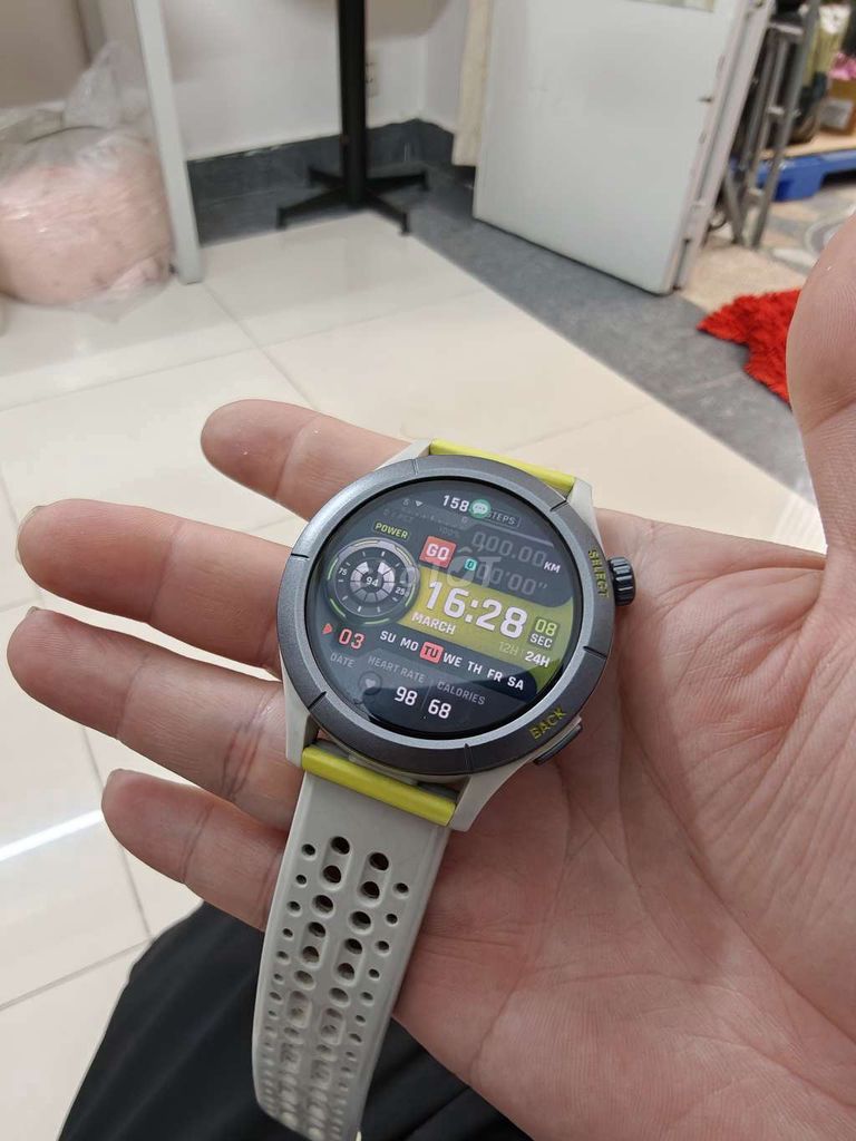 Amazfit Cheetah Round chính hãng còn đẹp gl. Mua bán Thiết bị đeo thông minh tại Quận 5 Tp Hồ Chí Minh được đăng bởi Strawberry Táo hình 1