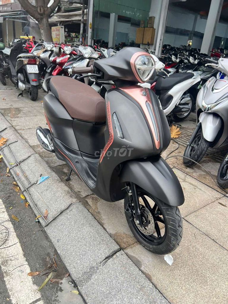 Yamaha Grande ABS 2023 черный б/у