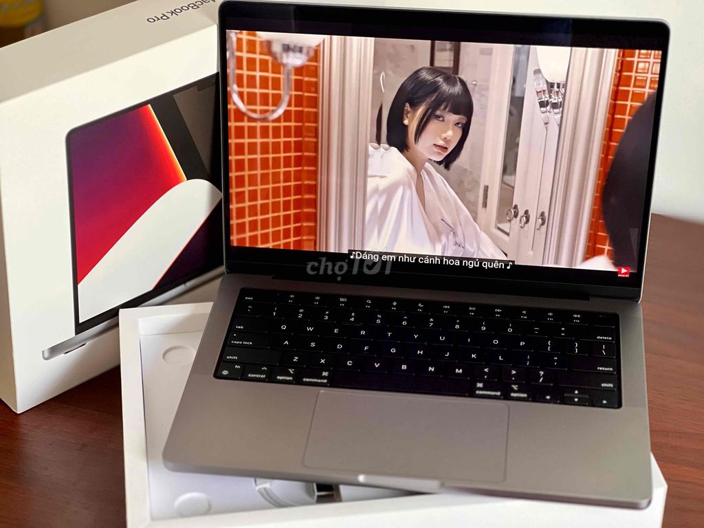 MacBook Pro 14” M1 Pro – Like New Full Box sạc ít