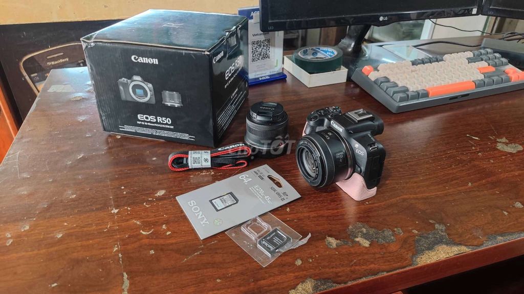 Máy ảnh Canon EOS R50 Đen. Mua bán Máy ảnh, Máy quay tại Thành phố Thủ Dầu Một Bình Dương được đăng bởi LakMobile  hình 1