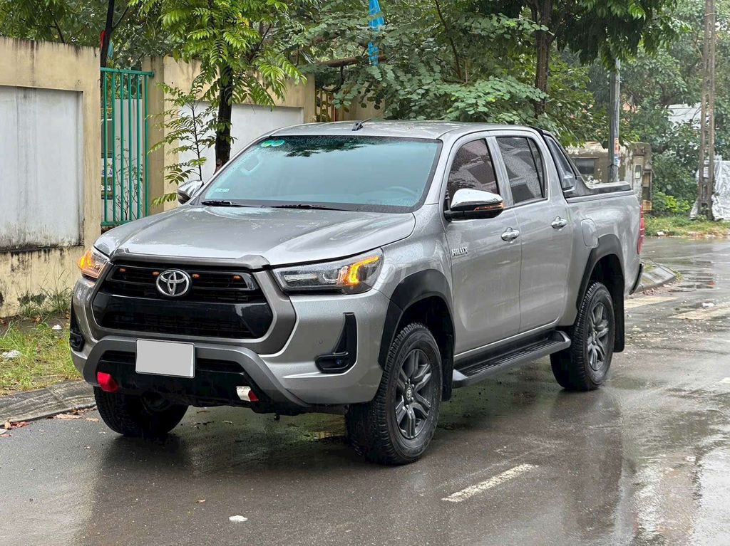 Toyota Hilux 2021 đky 2022 2.4AT 4x2 52000 km. Mua bán Ô tô tại Quận Hà Đông Hà Nội được đăng bởi Hà Đông Car hình 1