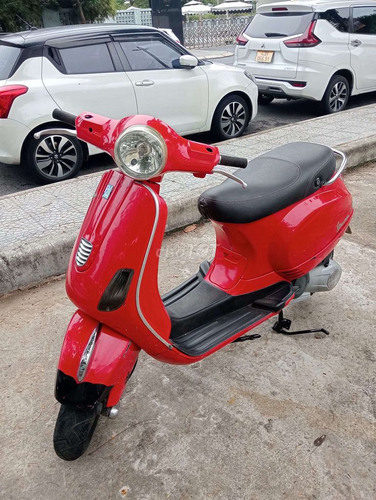 Cần bán vespa 3v ie phun xăng điện tử. Mua bán Xe máy tại Quận Thanh Khê Đà Nẵng được đăng bởi Quang Hiếu  hình 1