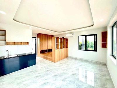 PENHOUS CỰC RỘNG NGAY TRUNG TÂM - LÊ VĂN VIỆT