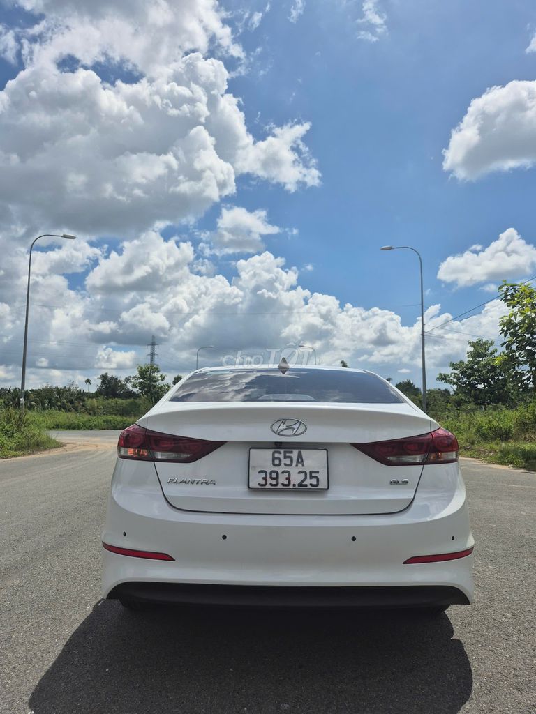 Hyundai Elentra số sàn 2019 - phân khúc C. Mua bán Ô tô tại Quận Cái Răng Cần Thơ được đăng bởi Tình là gì hình 7