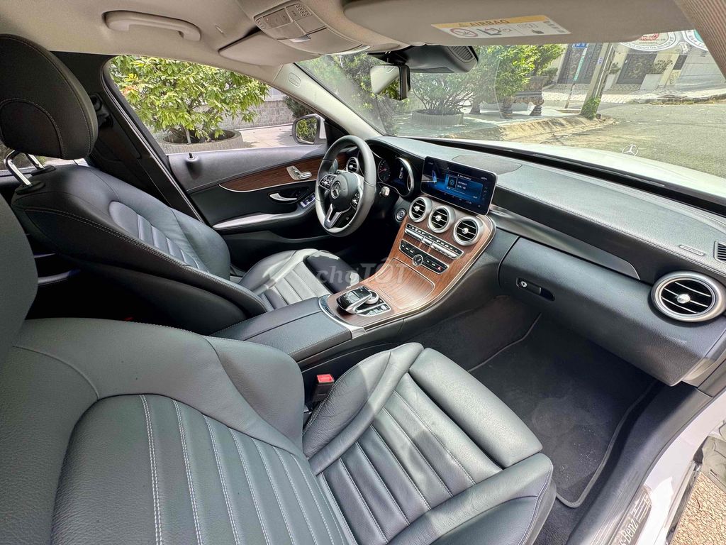 Mercedes Benz C Class 2020 C 200 Exclusive. Mua bán Ô tô tại Quận Bình Tân Tp Hồ Chí Minh được đăng bởi Auto 90 hình 10