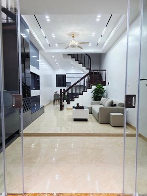52m, 4 tầng, 10,2 tỷ Trung tâm Đống Đa