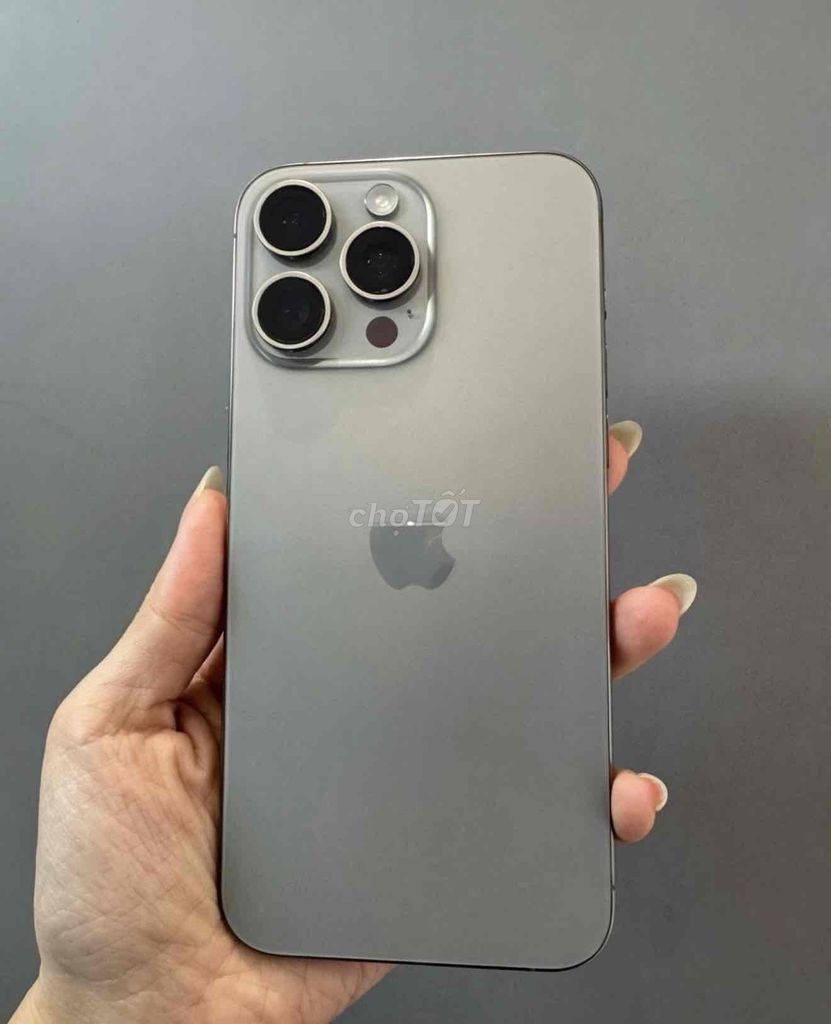 iPhone 15 Pro Max 256GB Titan Việt Nam. Mua bán Điện thoại tại Quận Phú Nhuận Tp Hồ Chí Minh được đăng bởi ngọc dung hình 1