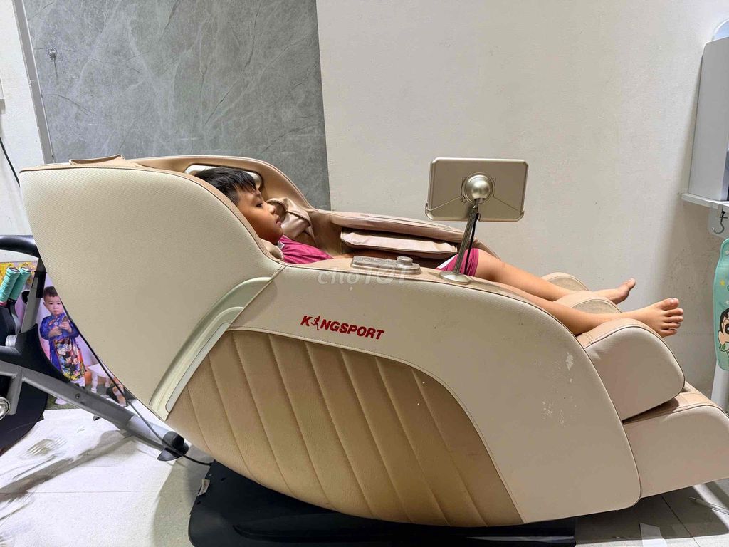 Ghế massage Kingsport G77 Da Kem đã sử dụng. Mua bán Bàn ghế tại Quận Ninh Kiều Cần Thơ được đăng bởi Thân Trọng Hải Quang hình 1