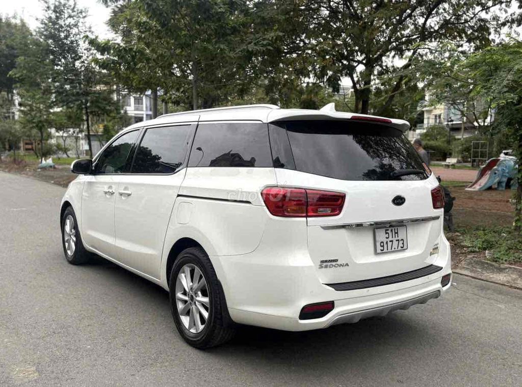 Kia Sedona 2.2 DAT LUXURY 2021 - 85000km. Mua bán Ô tô tại Quận Bình Tân Tp Hồ Chí Minh được đăng bởi Lê Văn hình 7