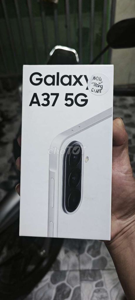 Samsung Galaxy A37 5G 128GB Trắng. Mua bán Điện thoại tại Thành phố Thủ Dầu Một Bình Dương được đăng bởi Đức Nguyễn hình 1