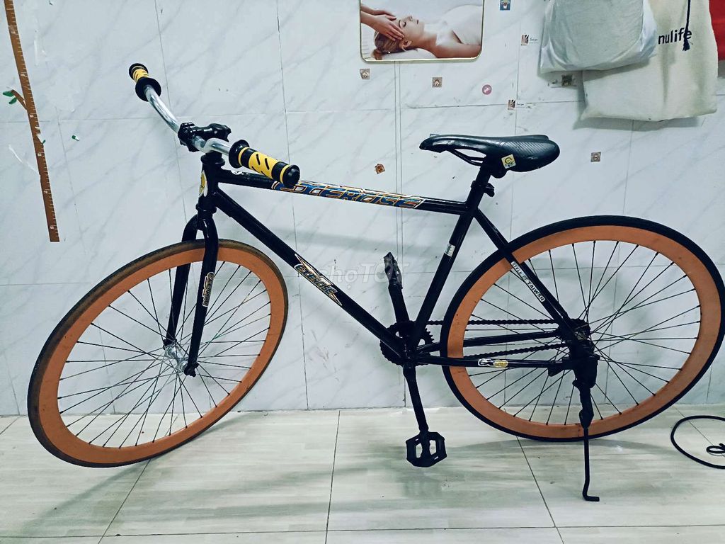 Xe đạp Fixed gear bánh 700