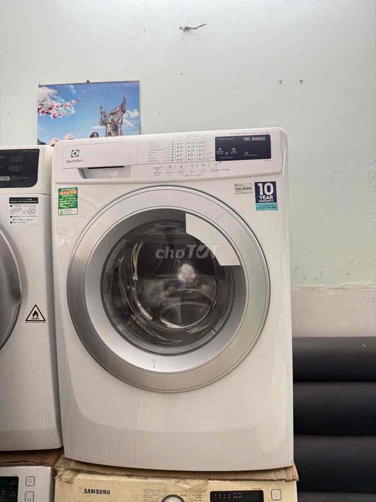 Máy giặt Electrolux inverter8kg cửa trước Trắng. Mua bán Máy giặt tại Quận 4 Tp Hồ Chí Minh được đăng bởi Quí Vũ Official hình 1