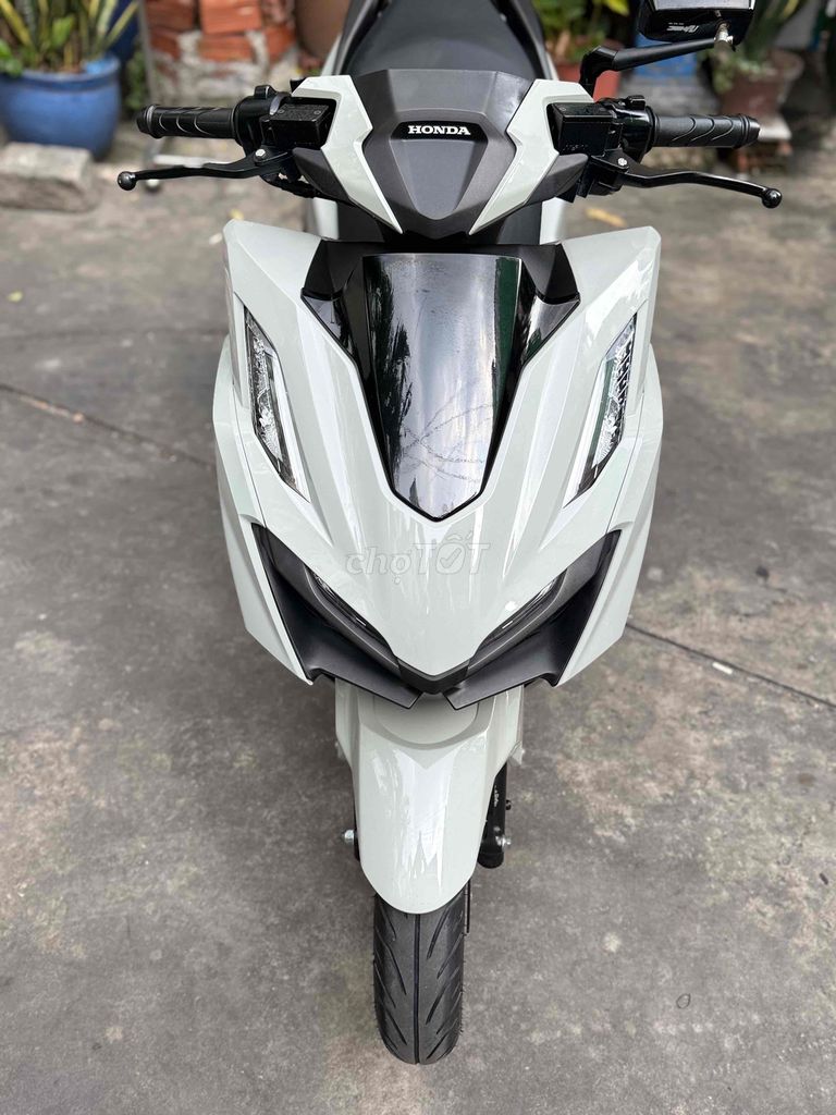 Vario 160ABS Xám Xi Măng Giá TốT. Mua bán Xe máy tại Quận 11 Tp Hồ Chí Minh được đăng bởi TRUNG hình 6