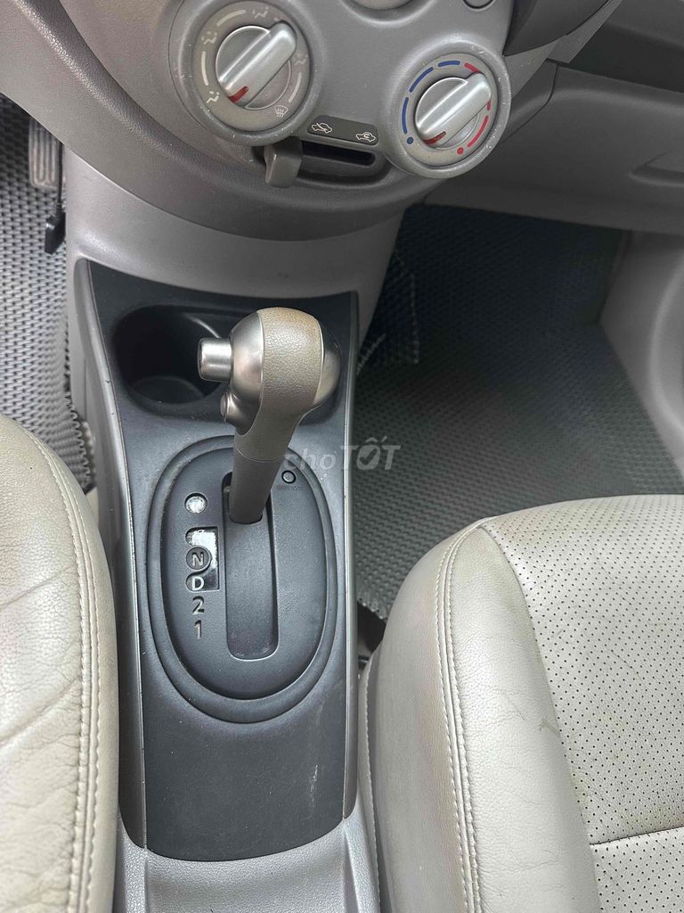 Nissan Sunny 2016 XV - 120000 km. Mua bán Ô tô tại Thành phố Đồng Xoài Bình Phước được đăng bởi Cầm Đồ Tiến Phát hình 8