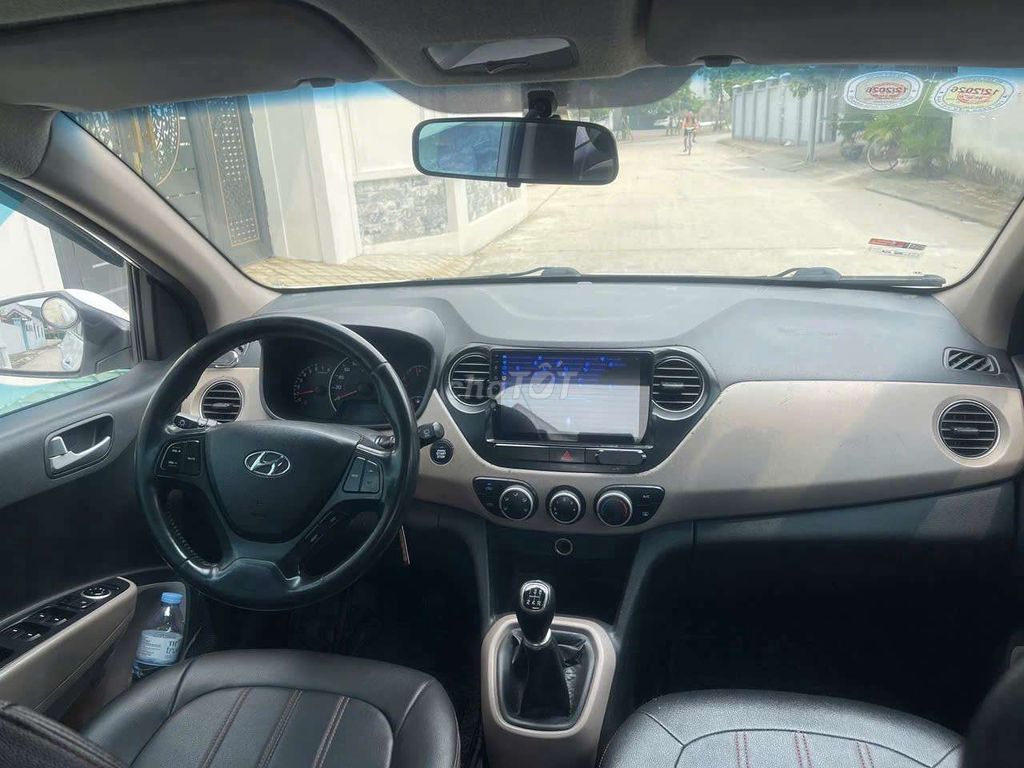 Hyundai i10 хэтчбек 2016 МКПП Белый