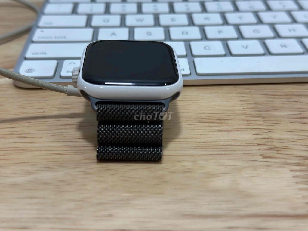 Apple Wathch sr5 gốm. Mua bán Thiết bị đeo thông minh tại Quận 7 Tp Hồ Chí Minh được đăng bởi Lê đức loan hình 1