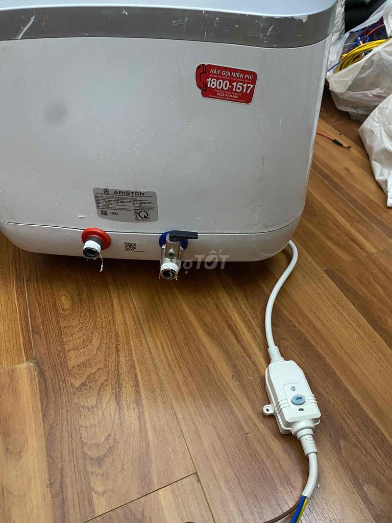 THANH LÝ MÁY TẮM NÓNG. Mua bán Thiết bị vệ sinh, nhà tắm tại Quận Bình Tân Tp Hồ Chí Minh được đăng bởi Phạm Tuân hình 5