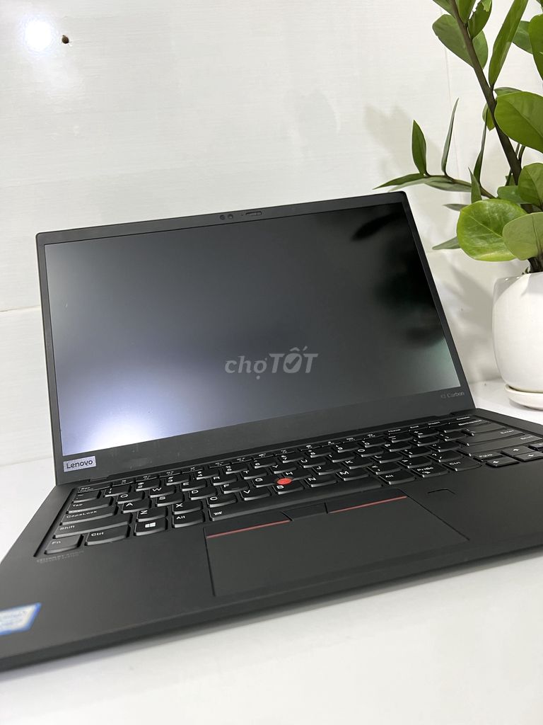 THINKPAD X1 carbon gen 7 CHUẨN MỸ SALE CHỈ 7TR99