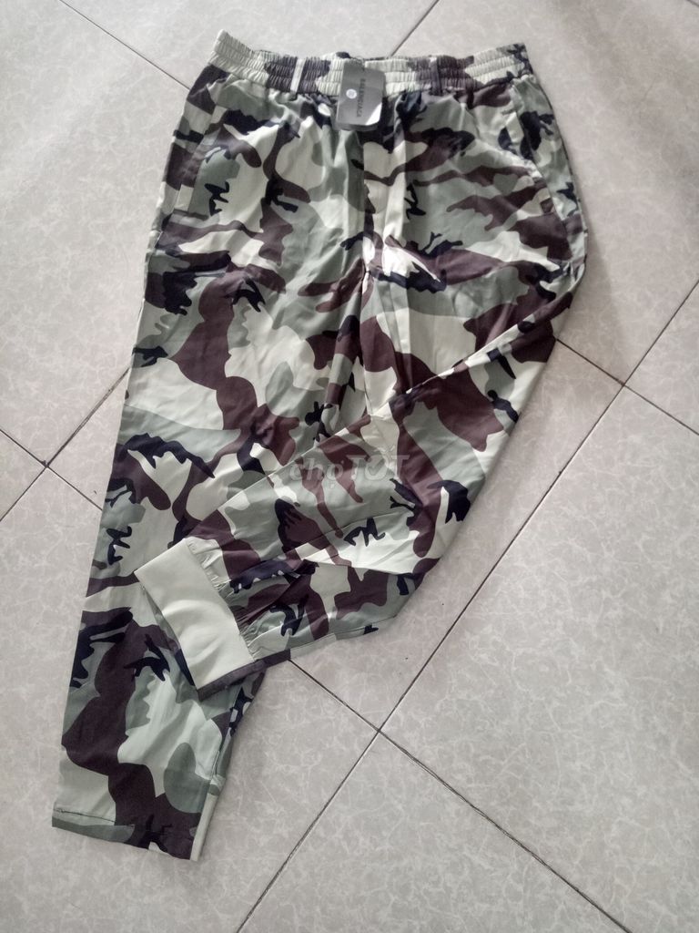 Quần dài Balenciaga nam vải dù 3XL. Mua bán Quần áo tại Thành phố Ninh Bình Ninh Bình được đăng bởi quan hình 1