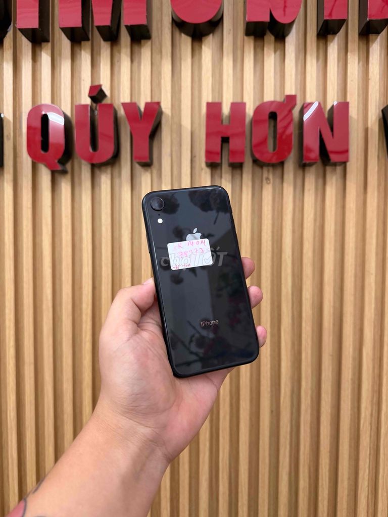 Apple iPhone Xr 64GB Đen Nguyên bản. Mua bán Điện thoại tại Quận Đống Đa Hà Nội được đăng bởi  HT Mobie Trả góp nợ xáu bao duyệt hình 1