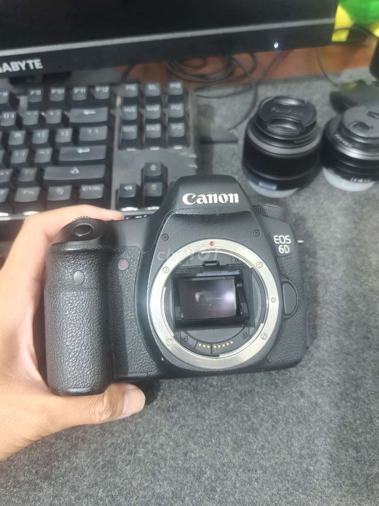 Máy ảnh Canon EOS 6D Đen. Mua bán Máy ảnh, Máy quay tại Thành phố Biên Hòa Đồng Nai được đăng bởi Kiên Phạm hình 1