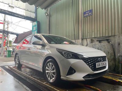 Hyundai Accent Trắng Số tự động