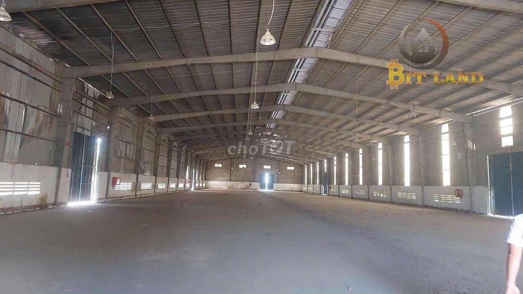 Cho thuê 2400m2 xưởng tại Tam Phước, pháp lý chuẩn như KCN