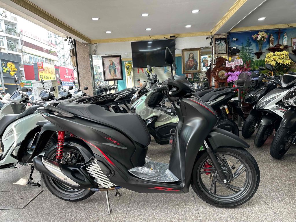 Honda SH 125i ABS 2024 Đen Nhám Bao Sang Tên. Mua bán Xe máy tại Quận Phú Nhuận Tp Hồ Chí Minh được đăng bởi Ngô Hà hình 5
